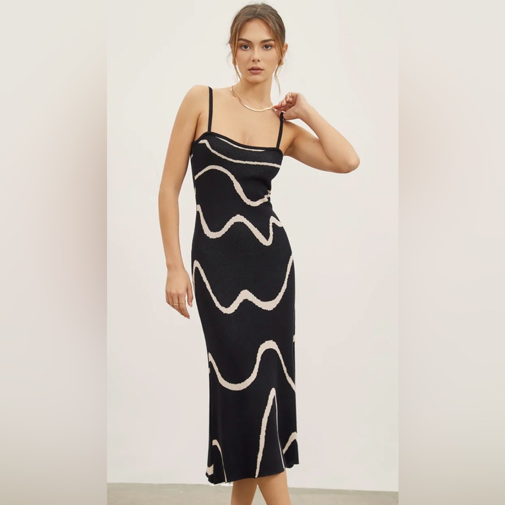 Commense Wavy Print Strap Midi Dress